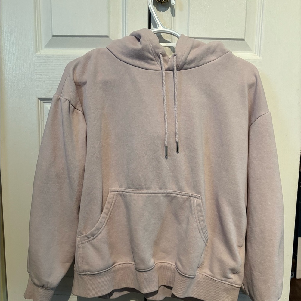 H&M Women's Light Pink Hoodie Sweater